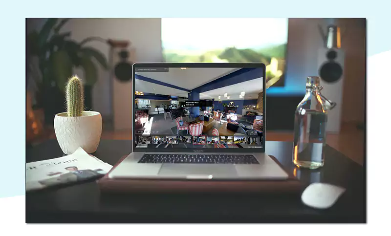 Seamlessly blended immersive tours